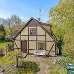 Four-bedroom In Tranekar Semesterbostad *