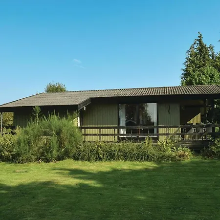Dom wakacyjny Four-bedroom In Tranekar Tranekær