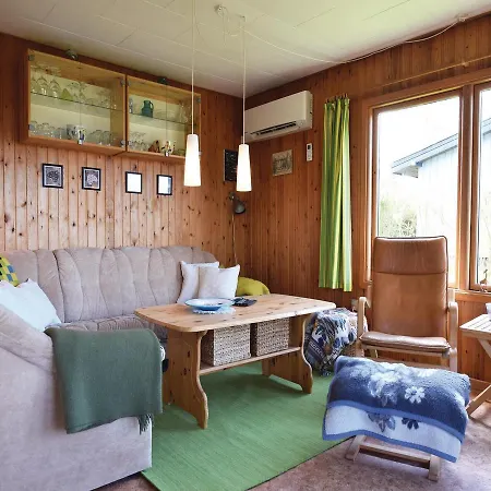 Four-bedroom In Tranekar 度假居