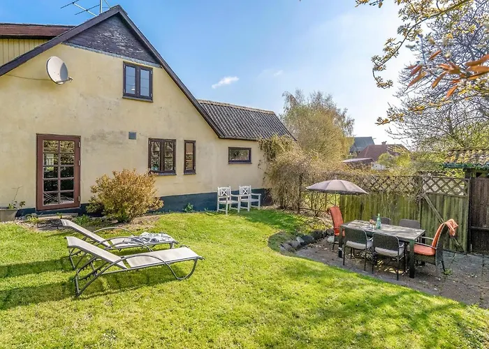 Four-bedroom In Tranekar *