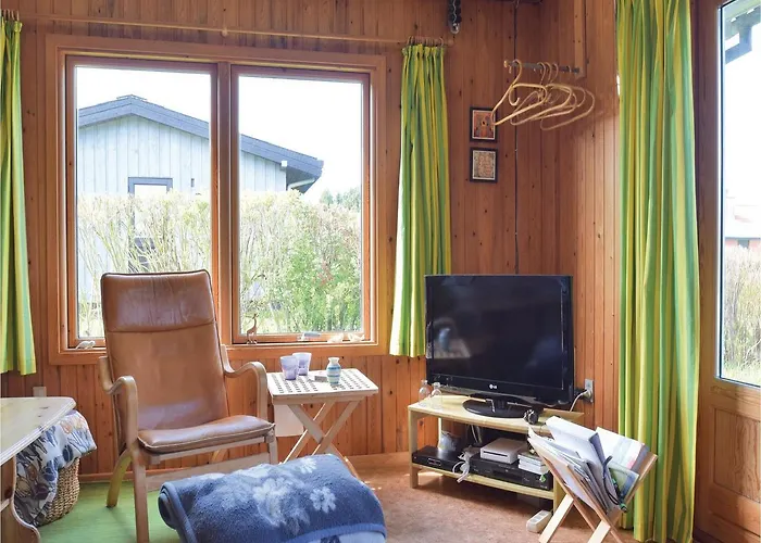 Ferienhaus Four-bedroom In Tranekar *